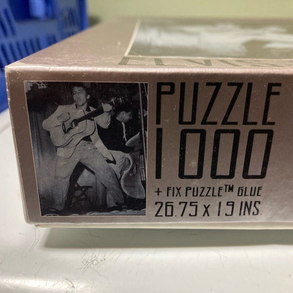 ELVIS PRESLEY 1000 Piece Puzzle Vtg. 1996 The Graceland Collection - Picture 2 of 4